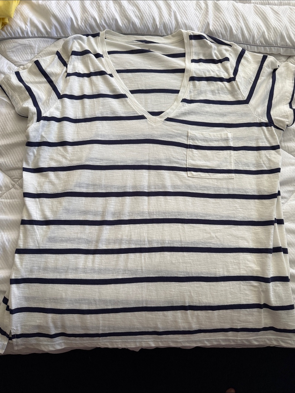 Madewell Cream and Navy Striped Tee v-neck women’s XXL slouchy pocket